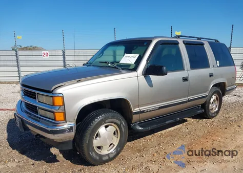 1999 Chevrolet Tahoe Ls из США, поврежденный, VIN 1GNEK13R0XR124055